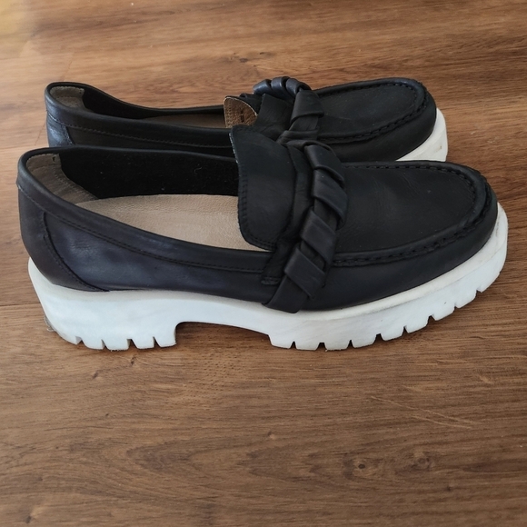 Miz Mooz Shoes - Miz Mooz Vicky Women's Loafers